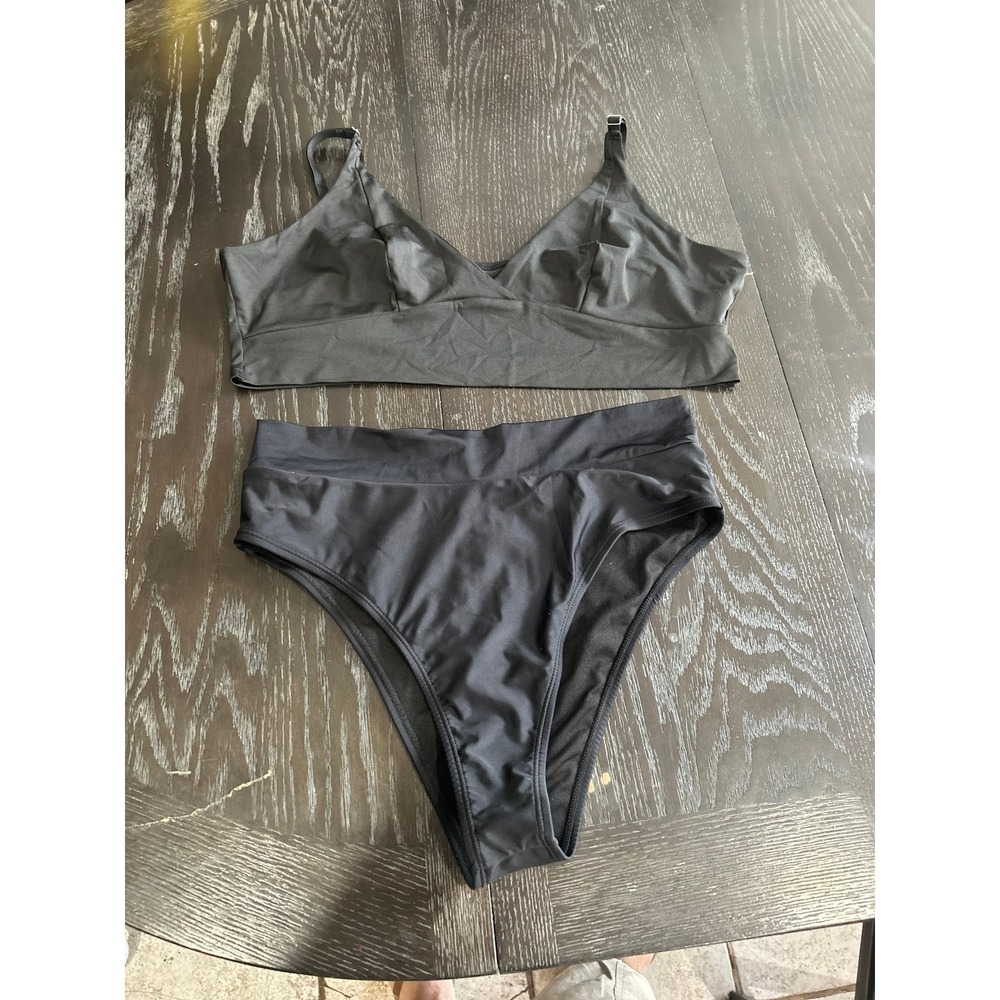 swim two piece black